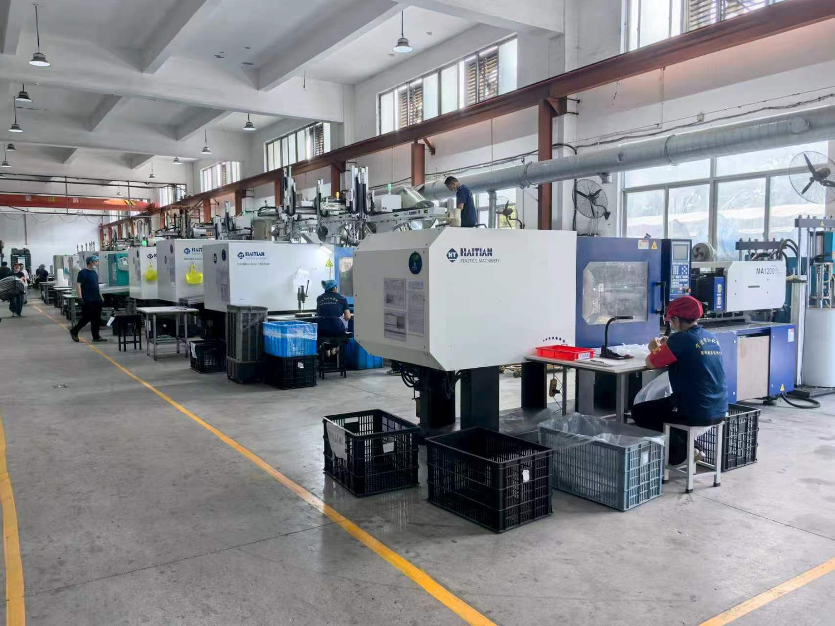 Real injection molding production floor in Ningbo
